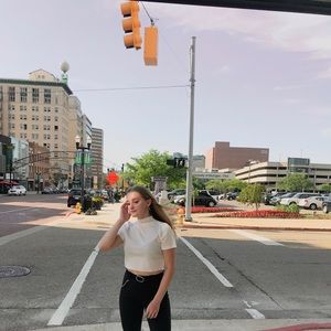 Meet your Posher, Meredith